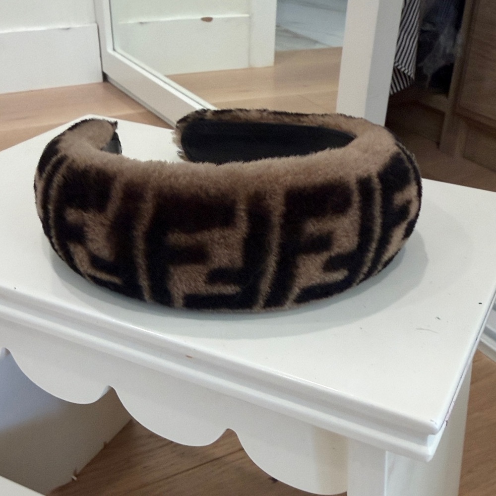 Fendi Tan and Black Logo Hairband